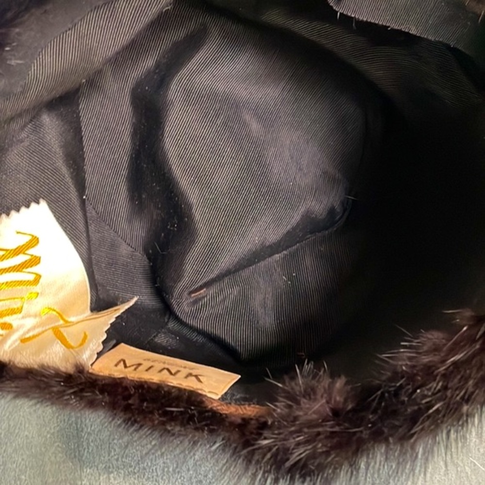 Vintage Black Mink Hat, from the 60’s - Picture 14 of 15